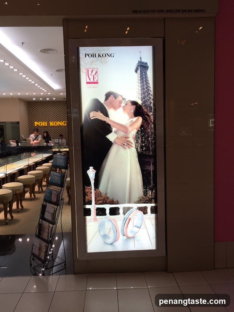 Poh Kong Jewellers Advertisement Display