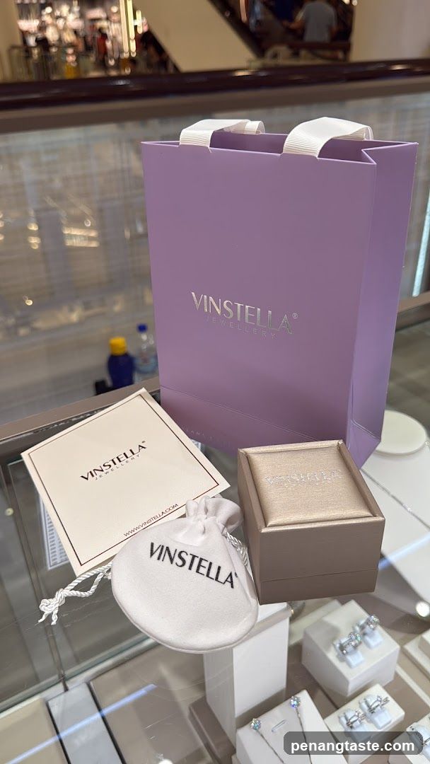 Vinstella Jewellery Shopping Bag and Accessories