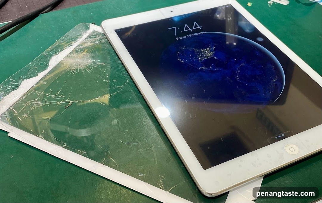 Broken iPad Screen Replacement