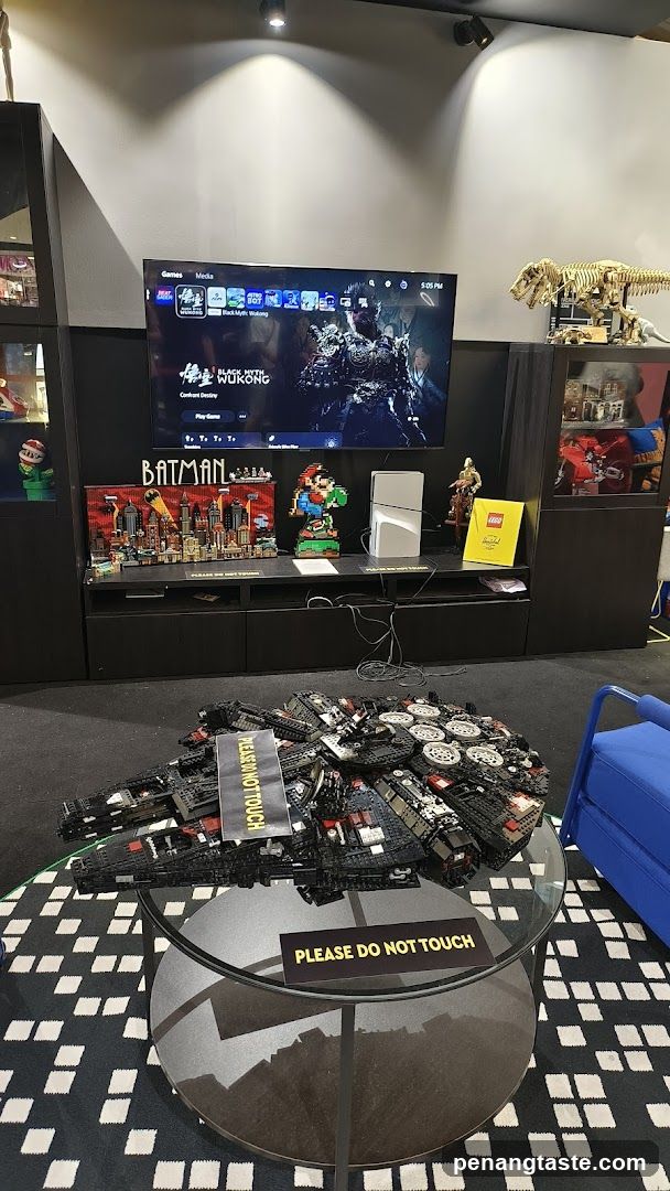 Lego Store Interior Display