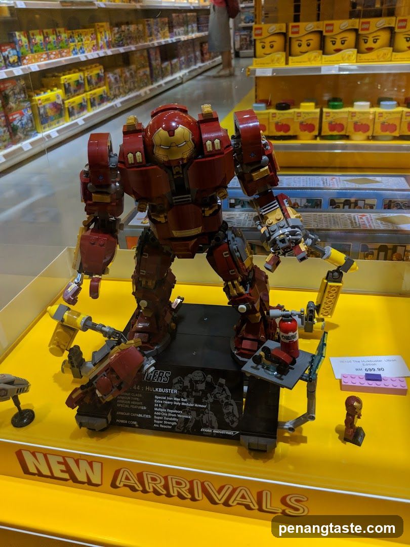 LEGO Hulkbuster Display