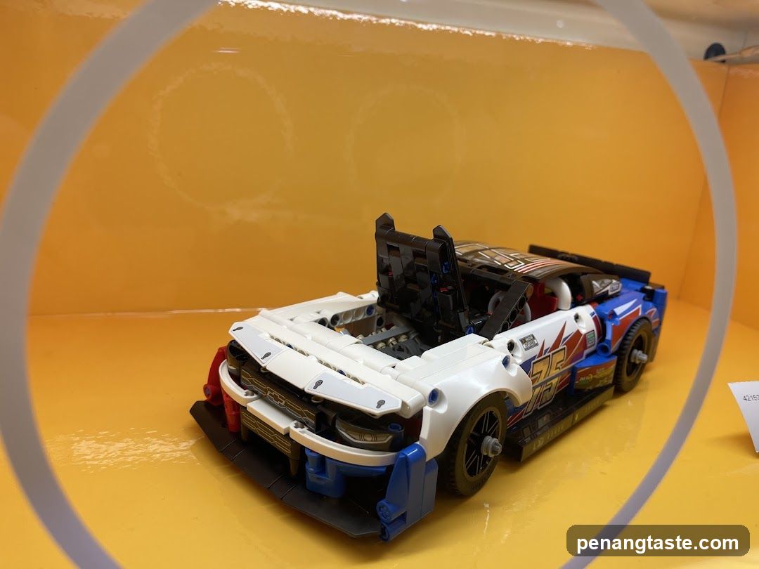 LEGO Sports Car Model