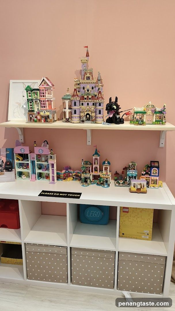 LEGO Toy Display Shelf