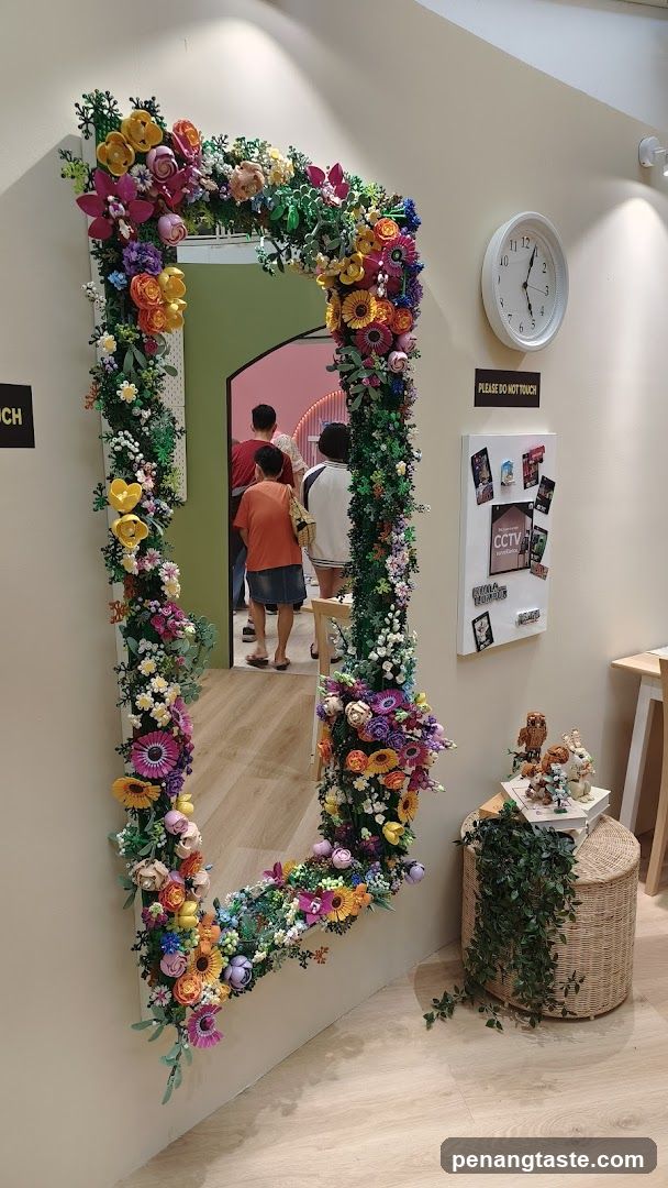Flower-Decorated Mirror Interior