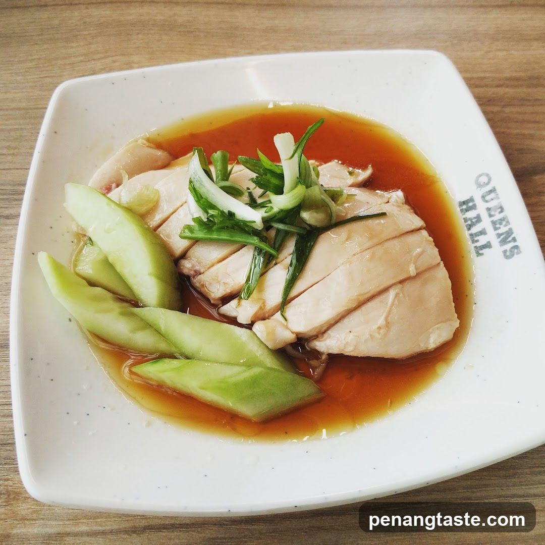 Chicken dish with cucumber and sauce