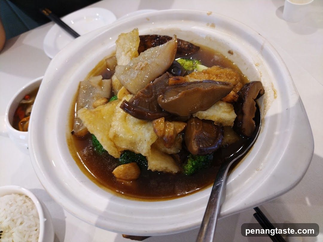 Cantonese-style claypot stew with tofu and mushrooms