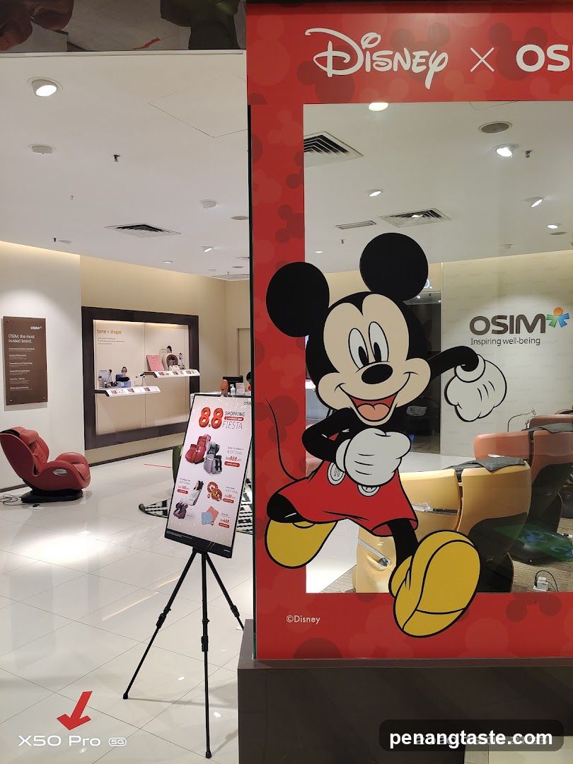 Disney x Osim Store Interior