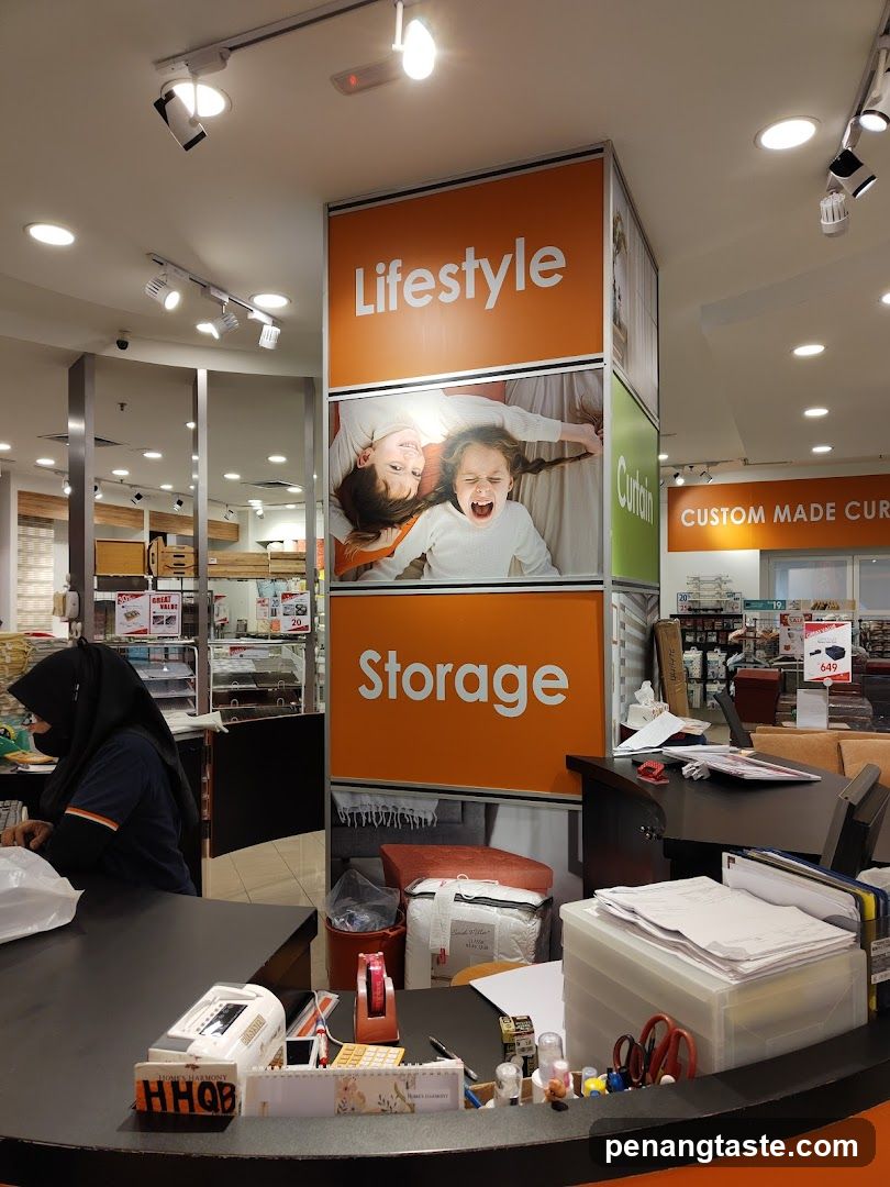 Lifestyle and Storage Store Interior
