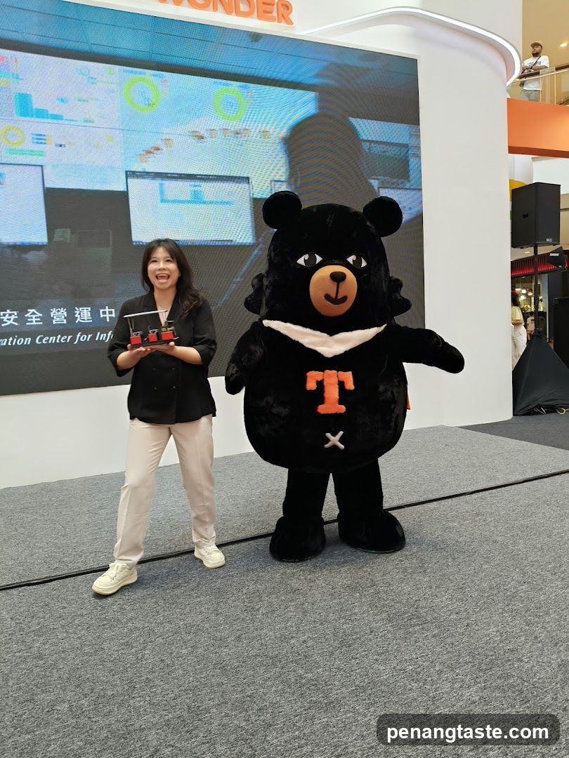 Event with Mascot and Presenter