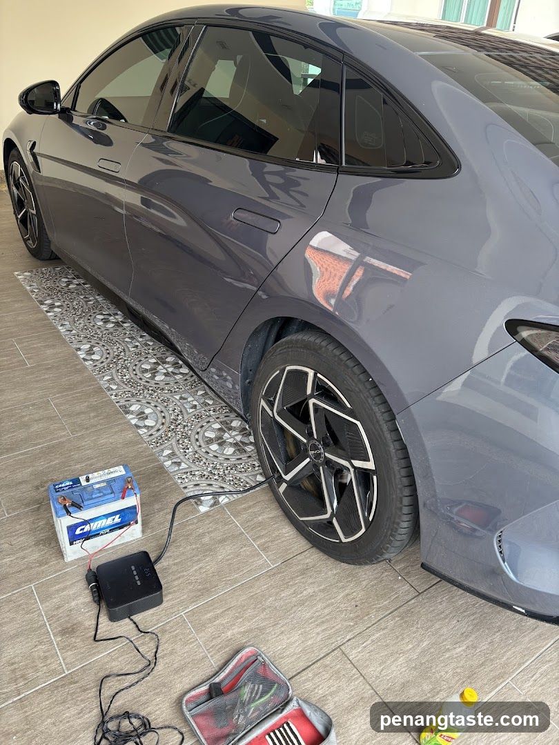 Car Battery and Tyre Repair