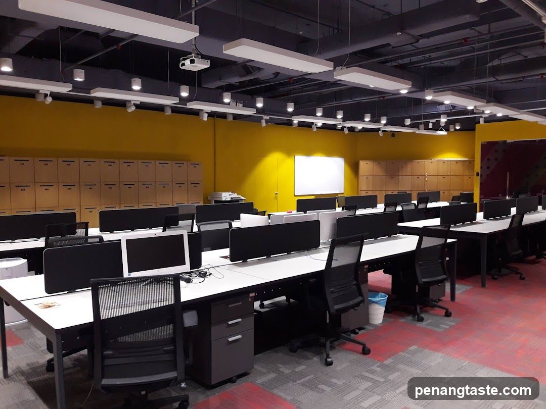 Modern Open-Plan Office Interior