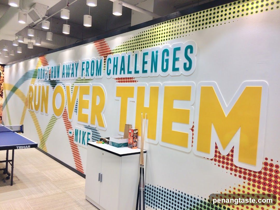 Motivational Wall Art in Indoor Space