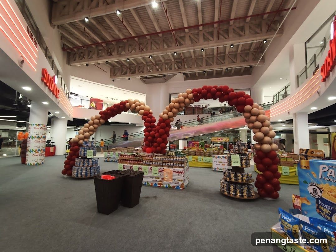 Mall Interior Display