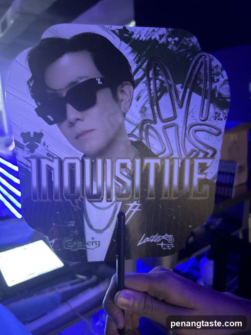 Fan with Inquisitive Text