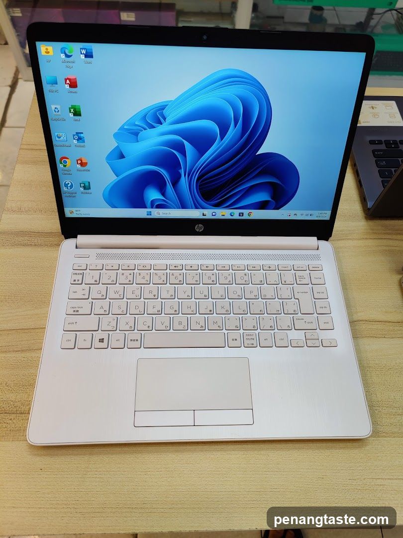 HP Laptop on Display Table