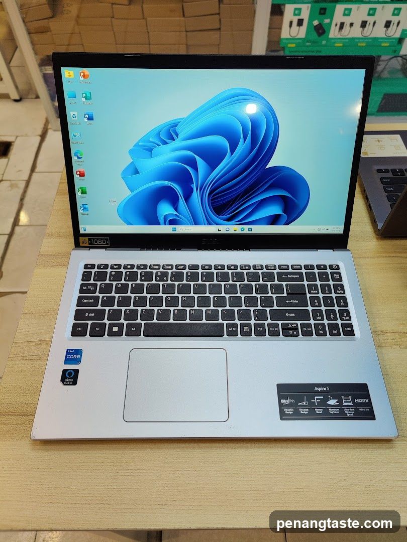 Acer Aspire 5 Laptop Display