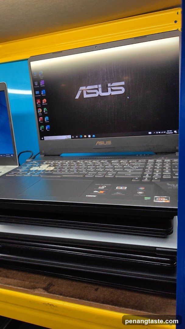 ASUS Laptop Display