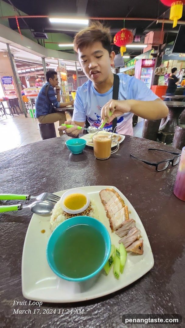 Dining at a food court
