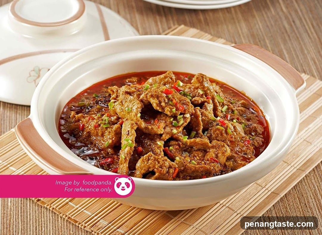 Sichuan-style Beef Stir-fry in Clay Pot