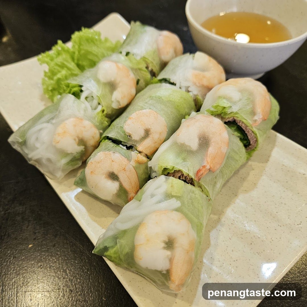 Shrimp Spring Rolls with Dip