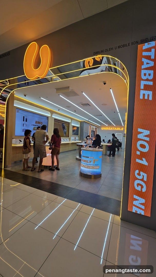 U Mobile Store Interior View