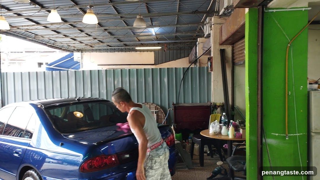 Car Wash Scene