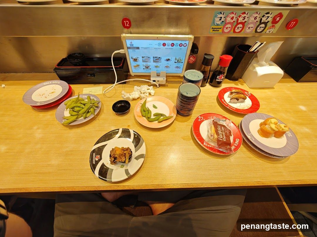 Conveyor Belt Sushi Table