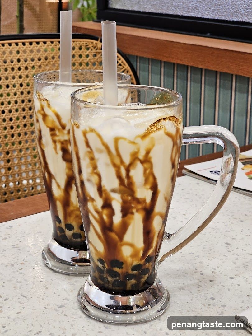 Boba Milk Tea with Strawberries