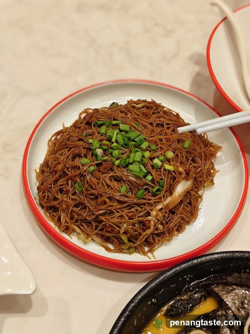 Fried Noodles with Green Onions