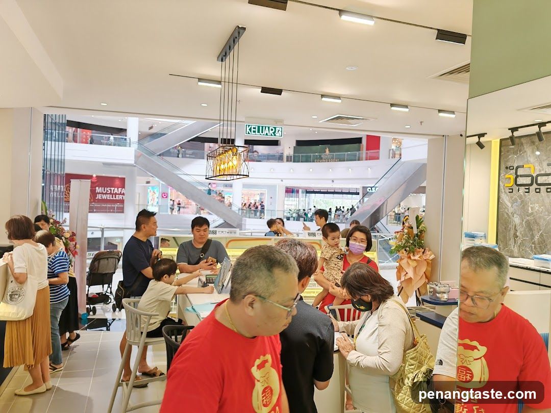 Shopping Mall Interior Scene