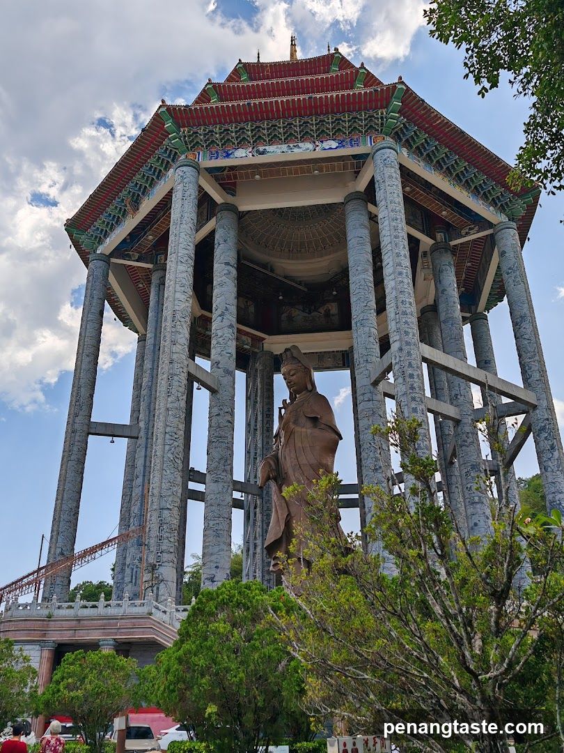 Giant Statue Under Construction