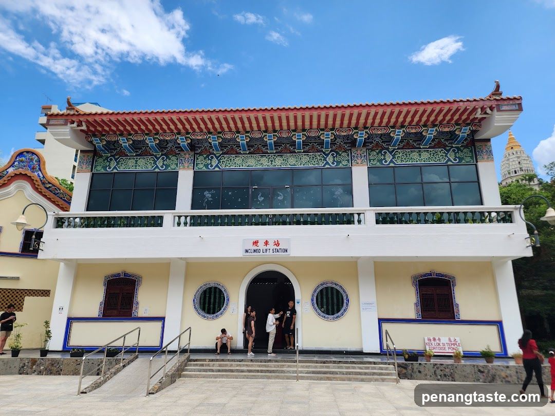Kek Lok Si Temple Cable Car Station Car Park