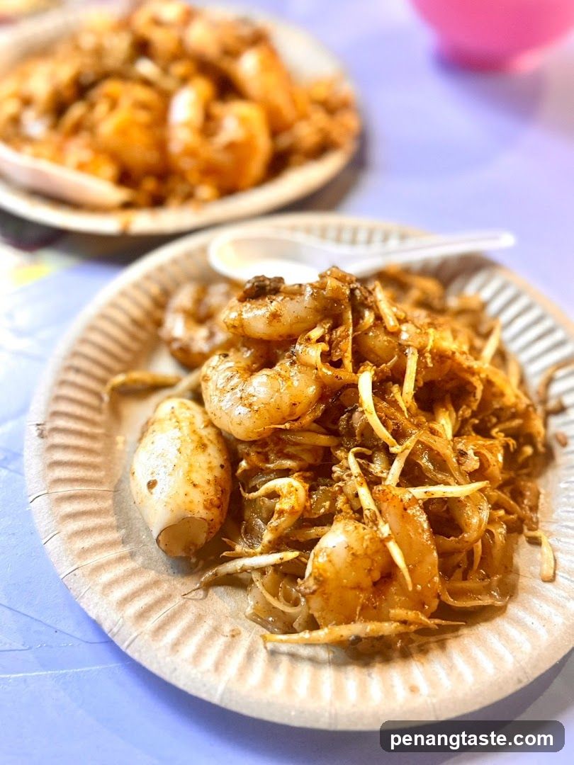 Shrimp Fried Noodles with Squid