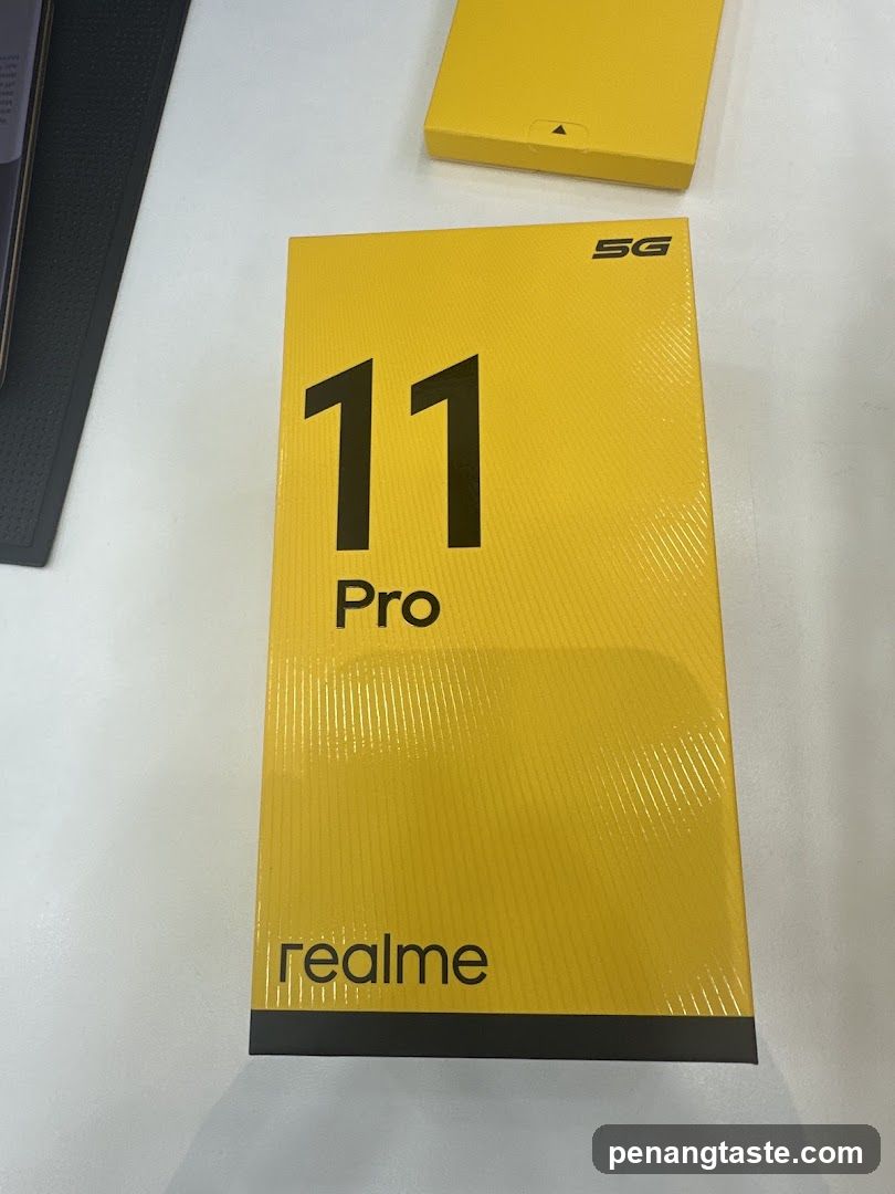 realme 11 Pro Box