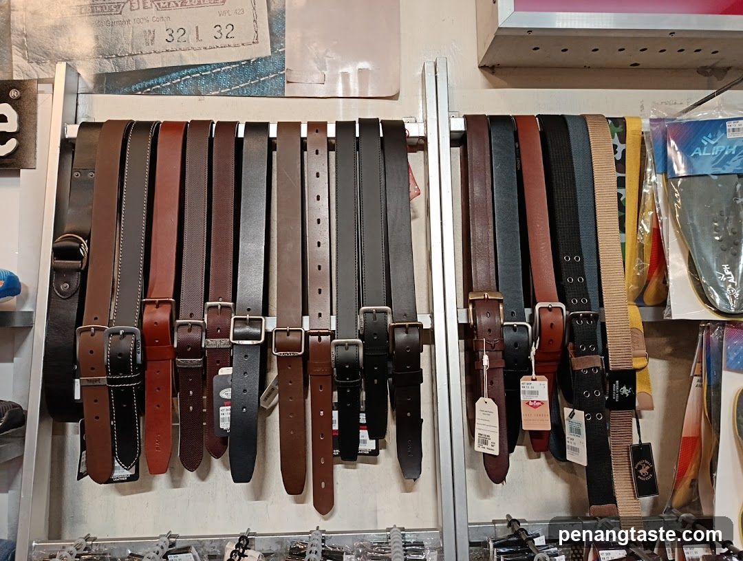 Belt Display Rack