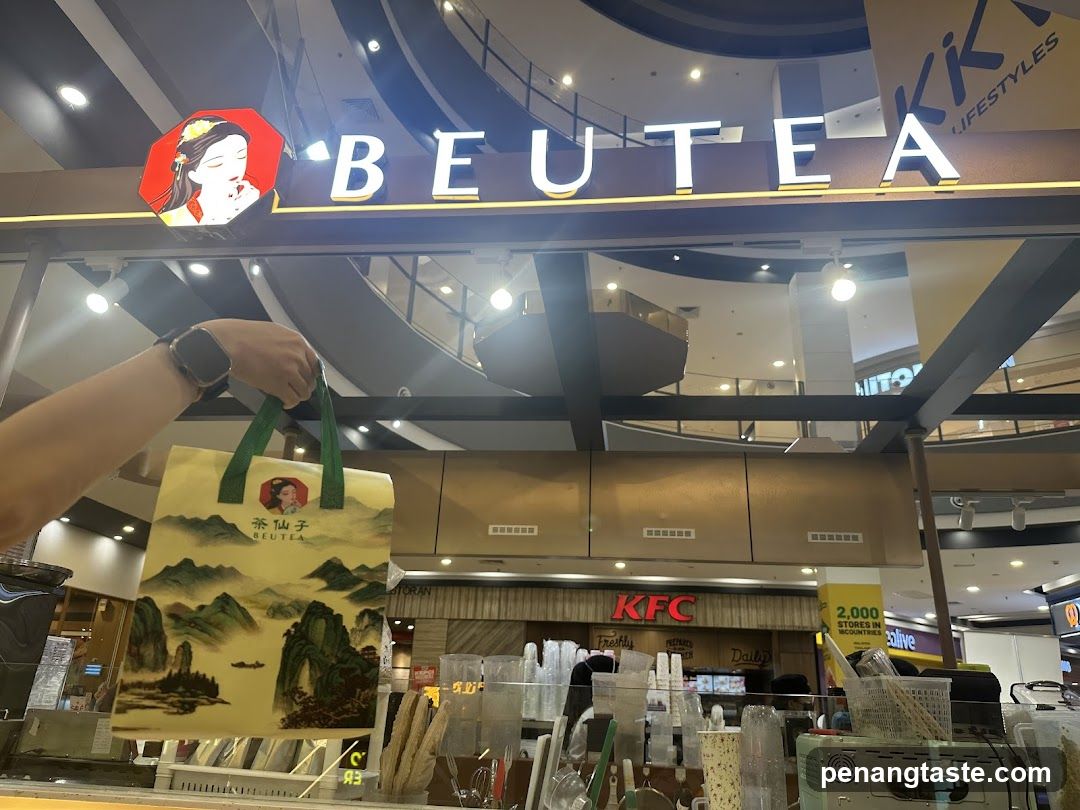 BEUTEA Store Interior
