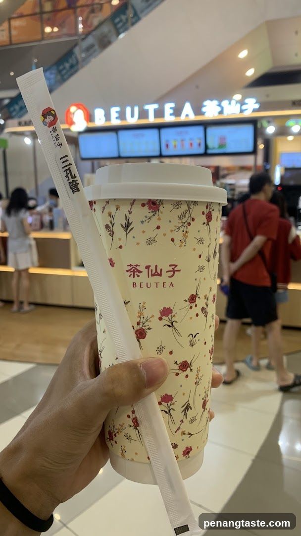 BEUTEA Cup in Mall