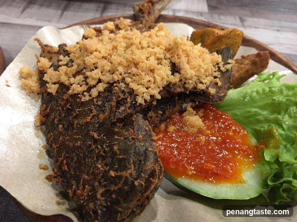 Fried Fish with Crumbs and Sambal