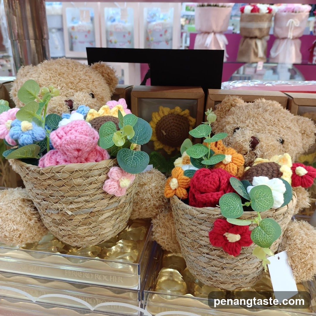 Teddy Bear Flower Arrangements Display