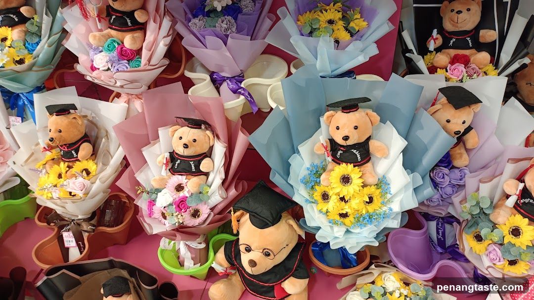 Graduation Teddy Bear Bouquets