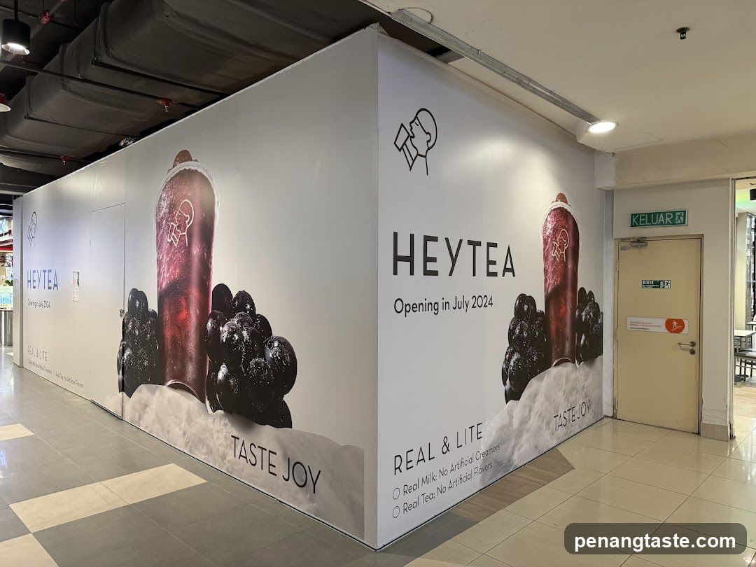 Heytea Storefront Advertisement