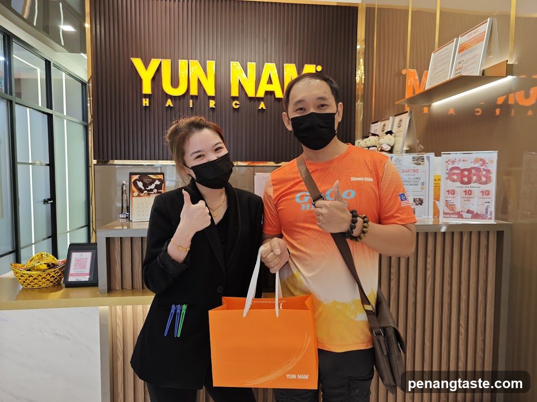 Yun Nam Haircare Interior
