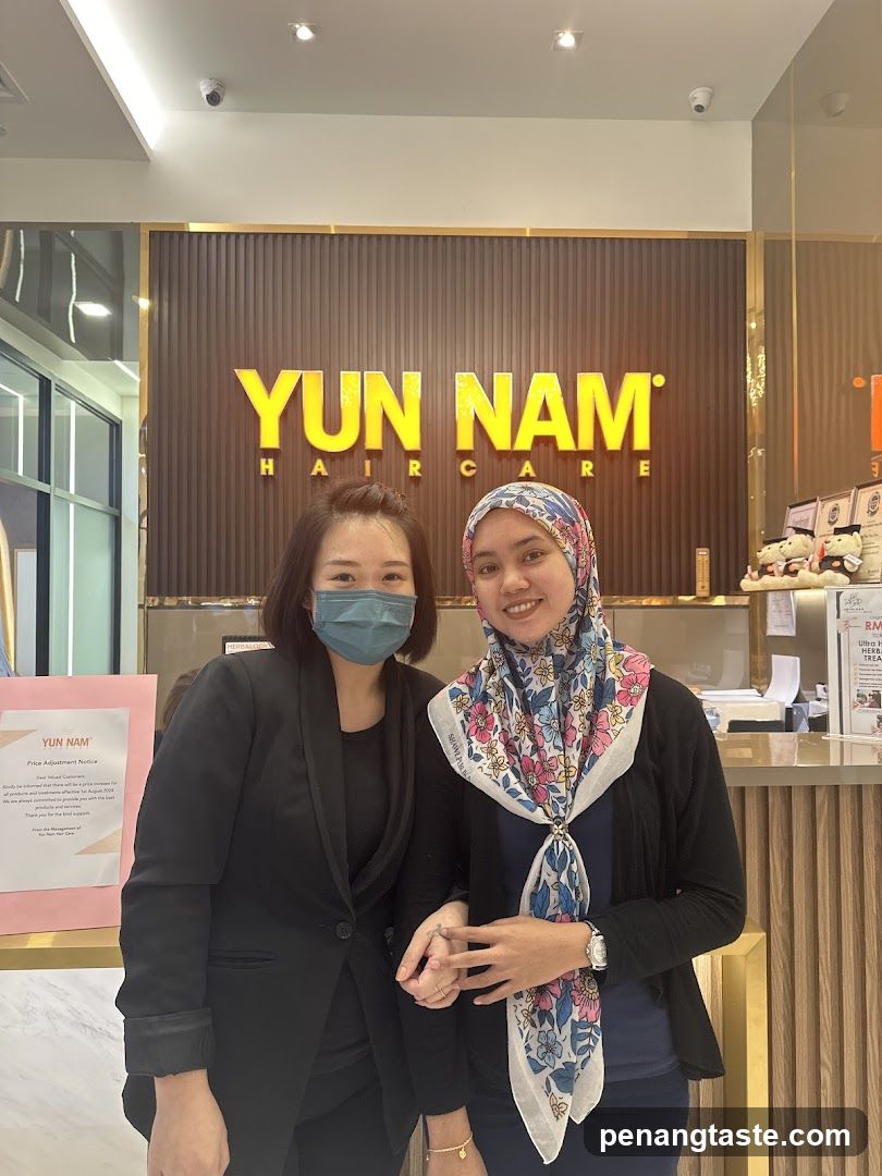 Yun Nam Haircare Interior