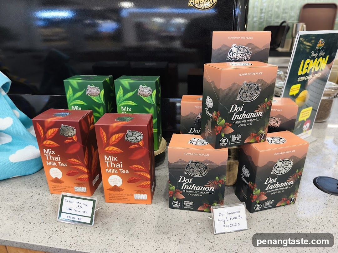 Doi Inthanon and Mix Thai Milk Tea display