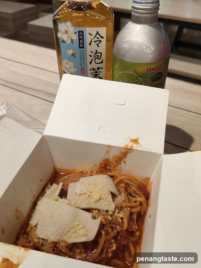 Spaghetti with Cheese Topping and Beverages