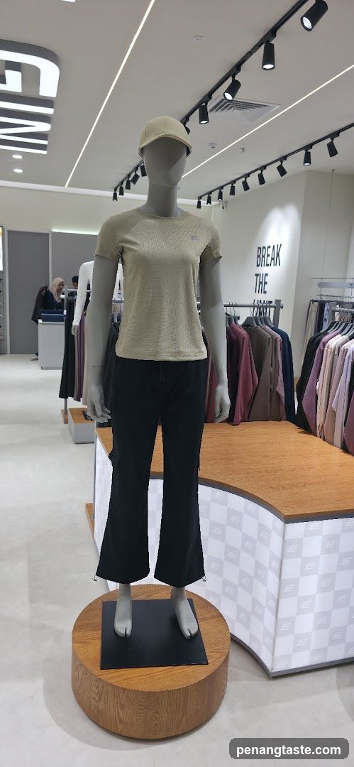 Fashion Store Interior Display