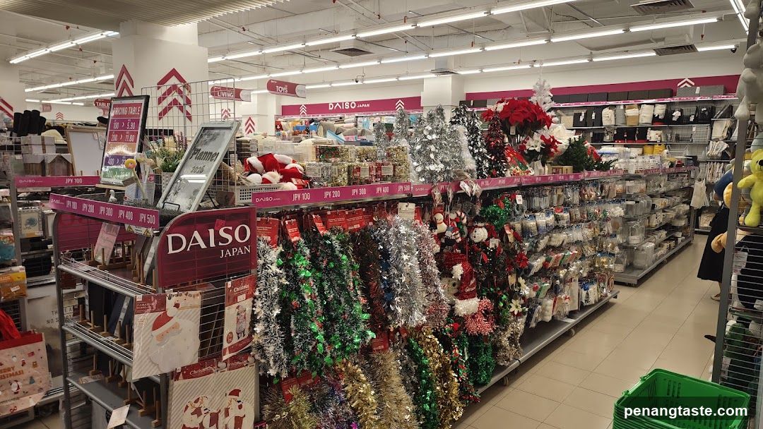 Daiso Store Interior