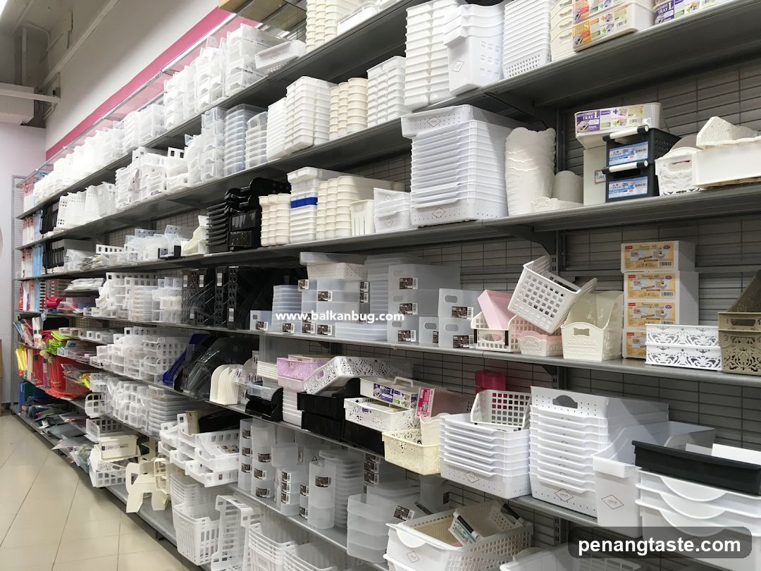 Organizational Storage Baskets and Containers Display