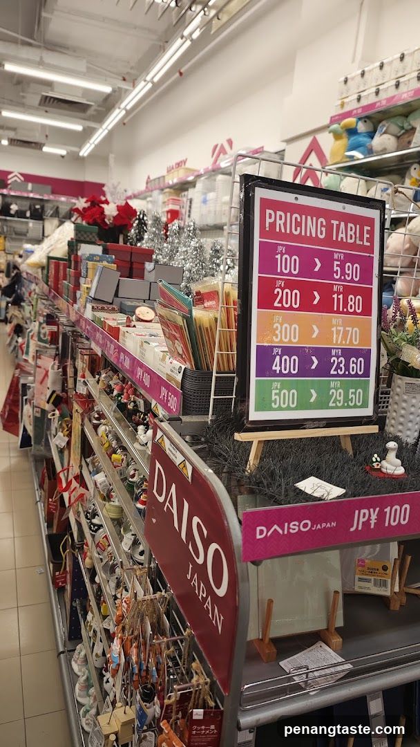Daiso Store Interior
