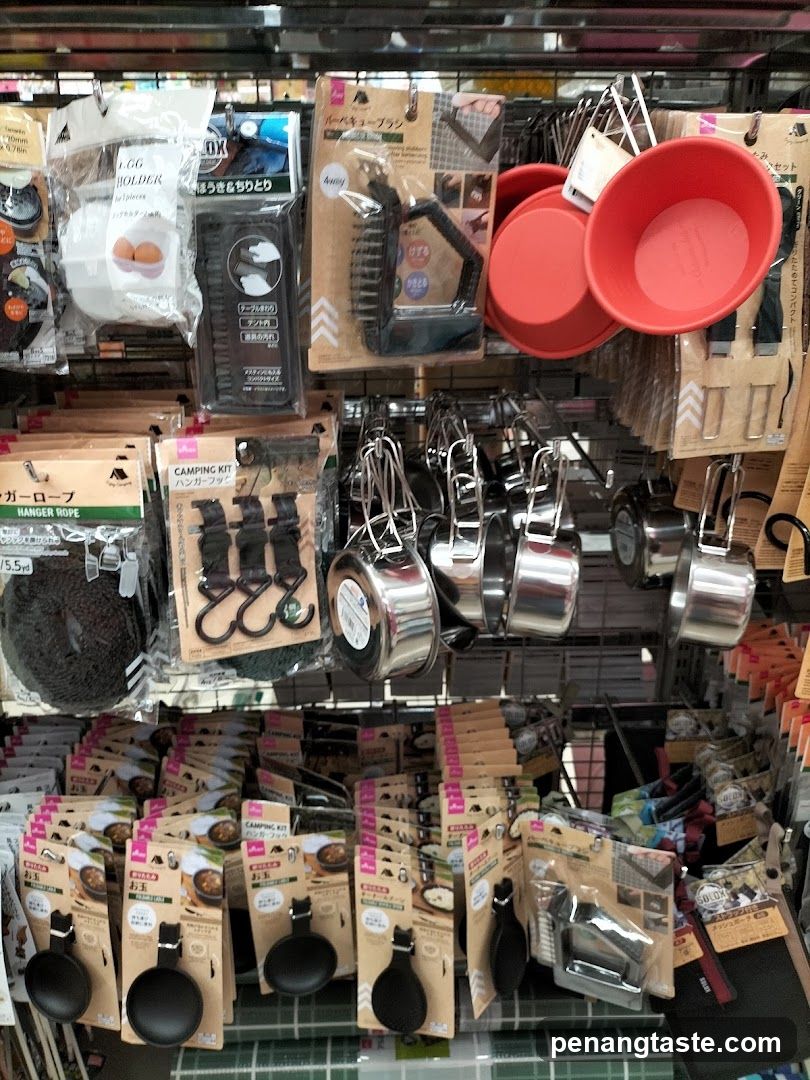Kitchenware Display Shelf